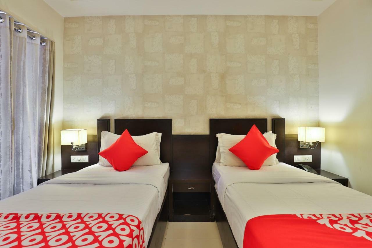 Hotel Magnum Inn 주나가드 외부 사진